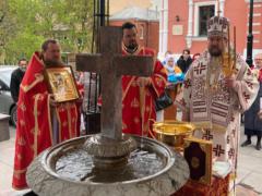 Епископ Моравичский Антоний возглавил богослужения пятницы Светлой седмицы