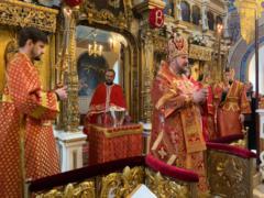 Божественная литургия в субботу Светлой седмицы на Сербском подворье в Москве