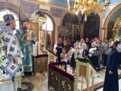 Божественная литургия в Неделю 14-ю по Пятидесятнице на Сербском подворье в Москве