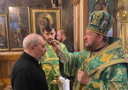 В канун Лазаревой Субботы епископ Моравичский Антоний совершил утреню на Сербском подворье в Москве