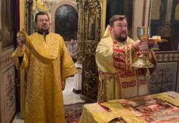 Божественная литургия в Неделю 21-ю по Пятидесятнице на Сербском подворье в Москве
