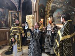 Во вторник 5-й седмицы Великого поста епископ Антоний совершил Литургию Преждеосвященных Даров на Сербском подворье в Москве