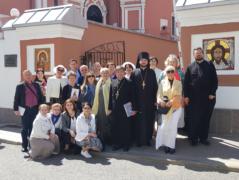 Божественная литургия в 4-ю неделю по Пасхе - о расслабленном, на Сербском подворье в Москве (фото)