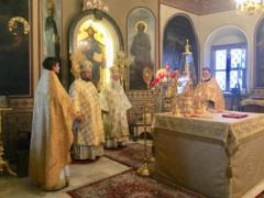 Божественная литургия в 20-ю неделю по Пятидесятнице на Сербском подворье в Москве